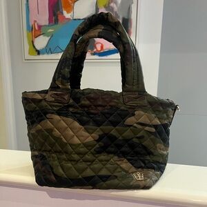 Oliver Thomas Extra Small Wingwoman Tote Bag in quilted camouflage.